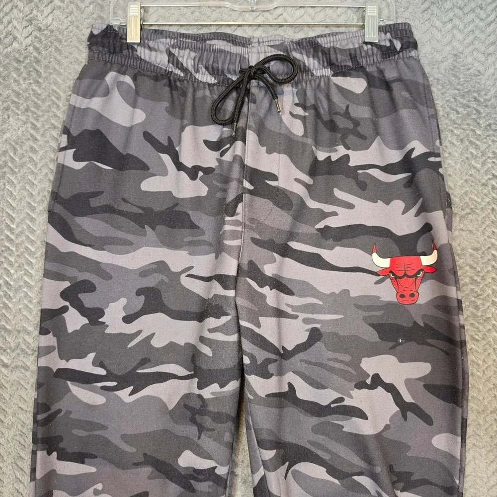 Vintage NBA Chicago Bulls Kids Gray Camo Jogger Pants Fleece Lined Large